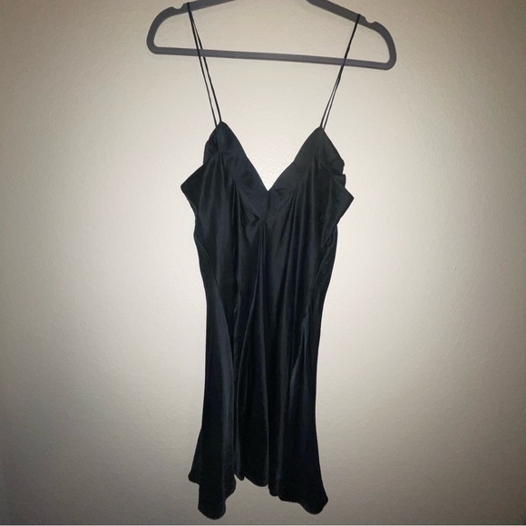 Fredrick’s of Hollywood Slip! - Picture 6 of 13